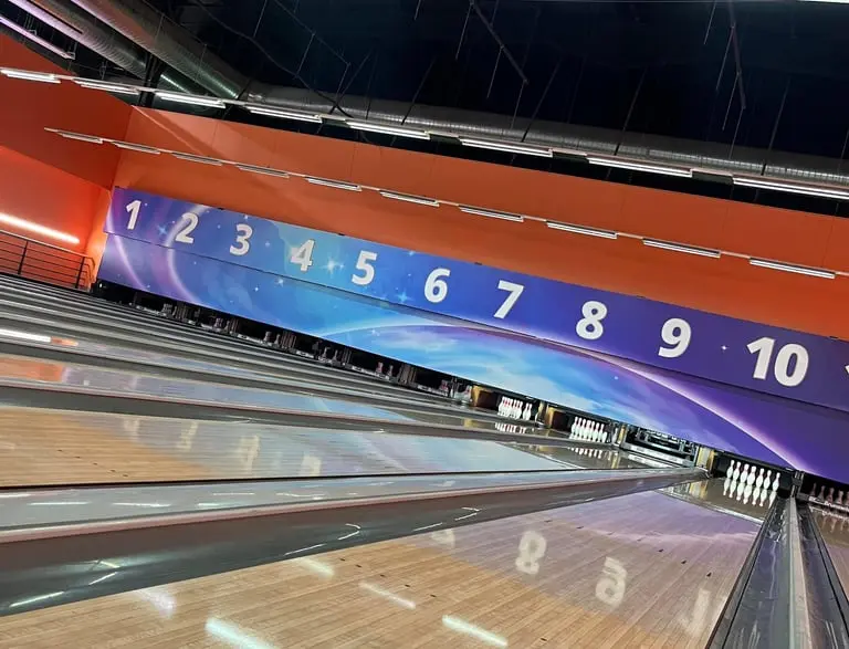 Galactic Bowling pistas