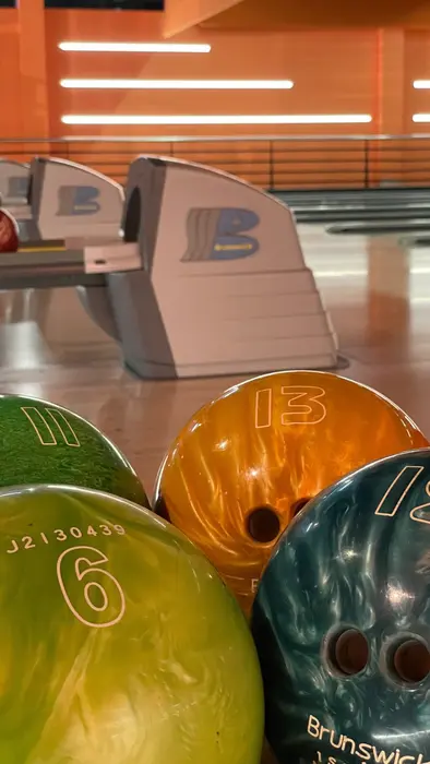 Bolas de todos los pesos Galactic Bowling